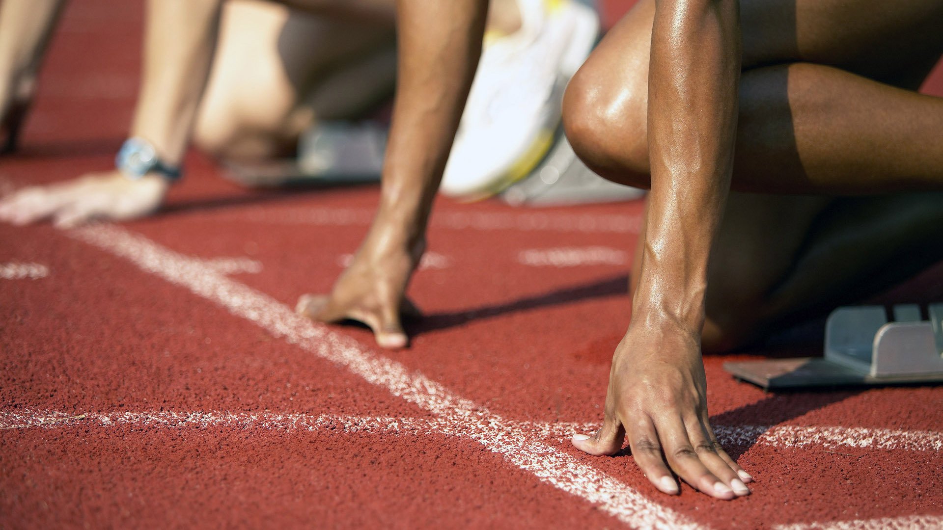 节奏偏慢的球队是否更依赖战术执行,认为节奏太慢往往是由于什么